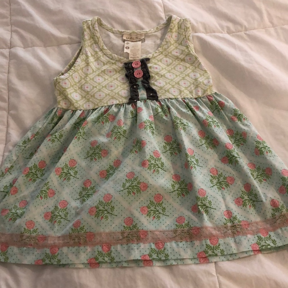 Beautiful empire swing top w pink lace ribbon trim